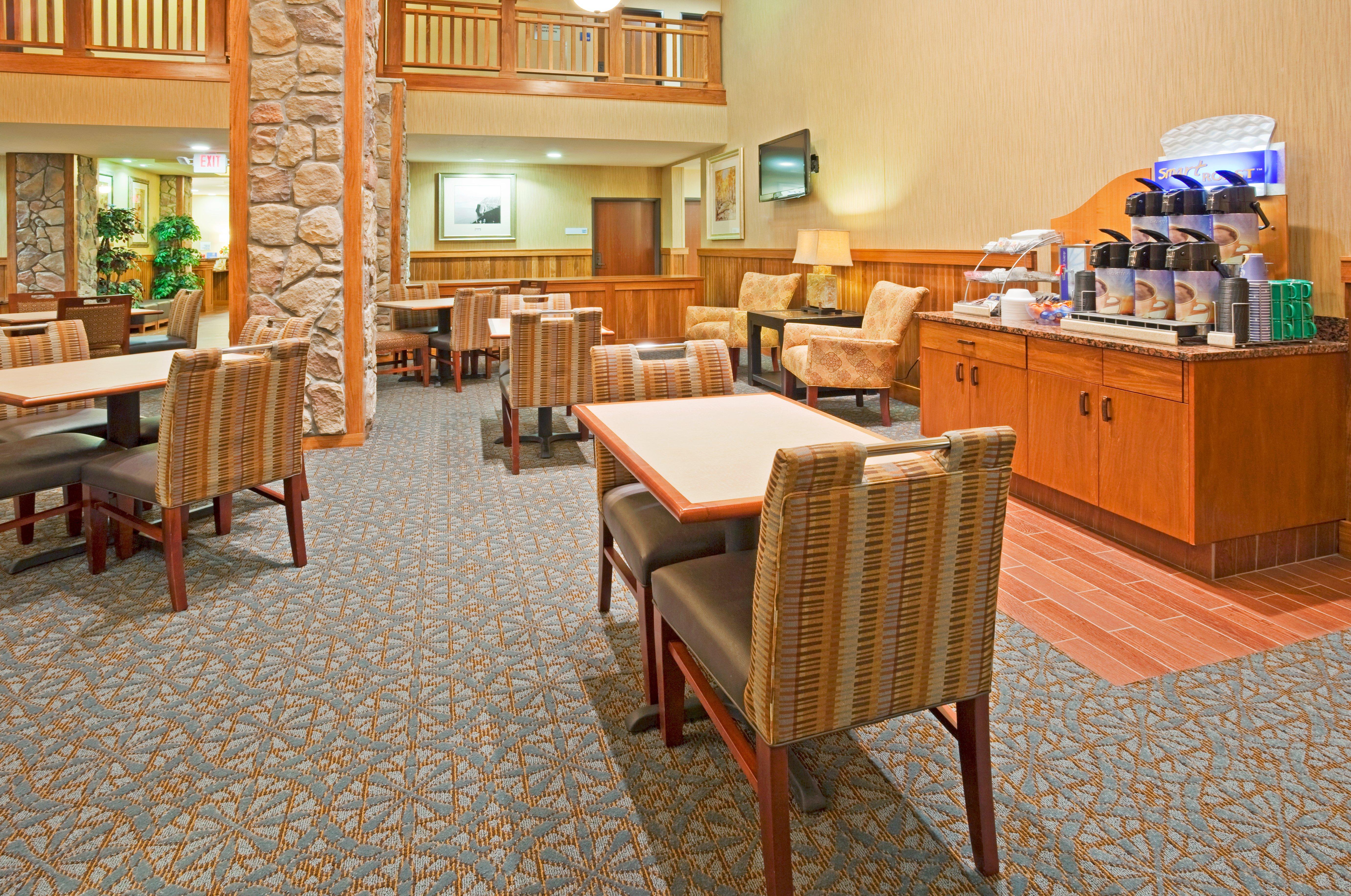 Comfort Inn & Suites Mountain Iron And Virginia מראה חיצוני תמונה