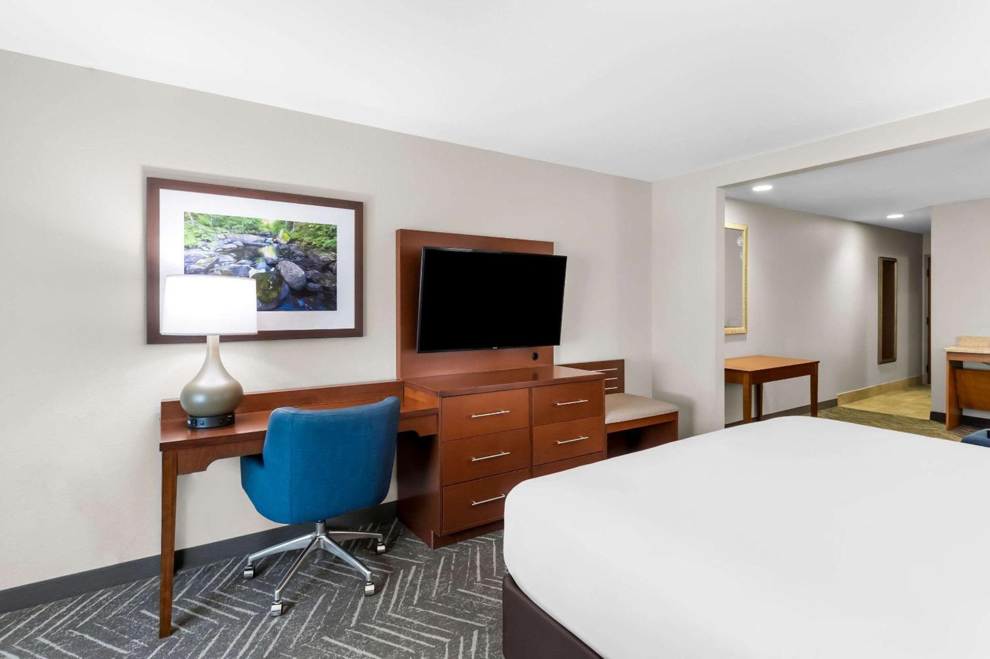 Comfort Inn & Suites Mountain Iron And Virginia מראה חיצוני תמונה