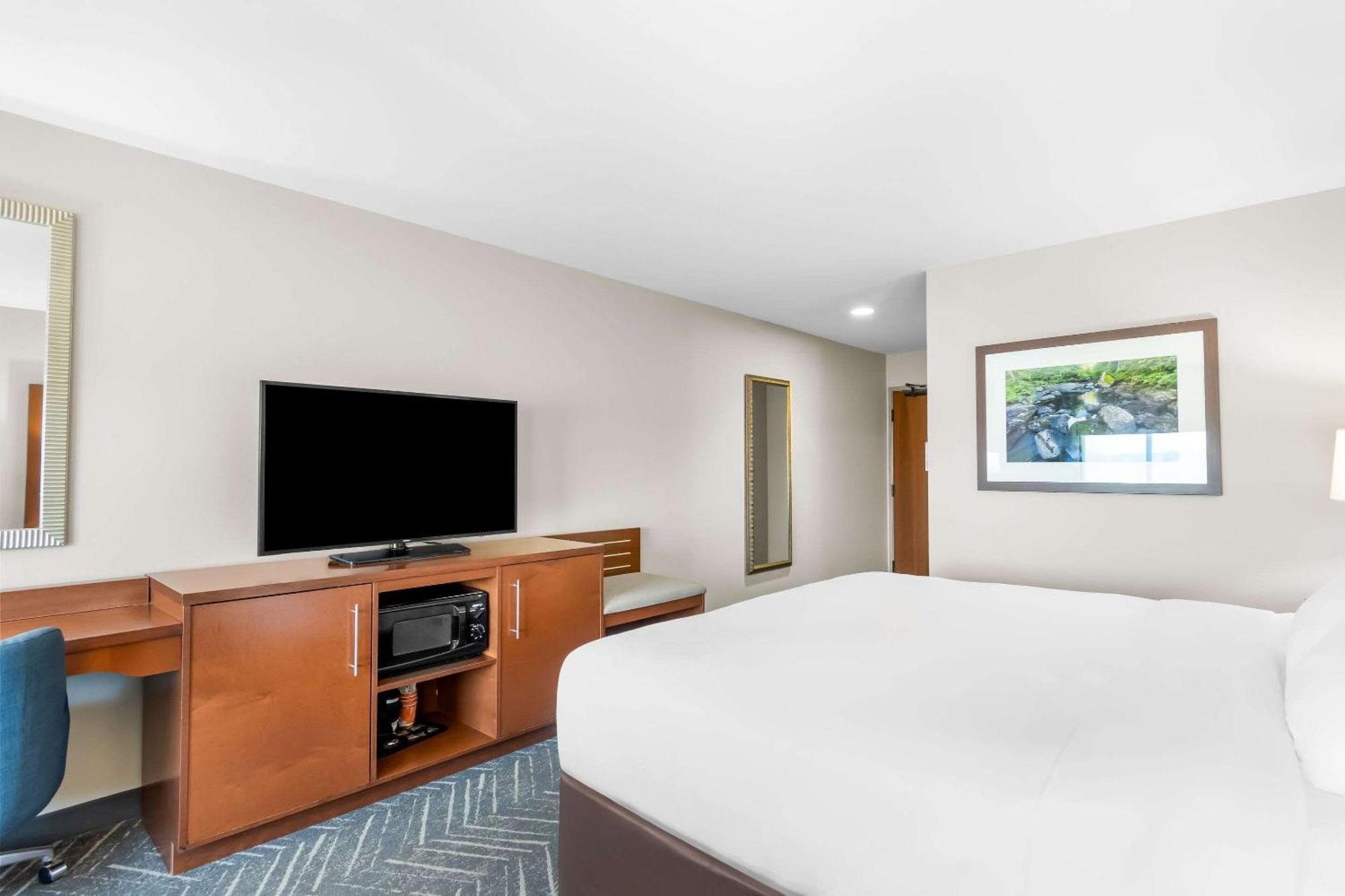 Comfort Inn & Suites Mountain Iron And Virginia מראה חיצוני תמונה