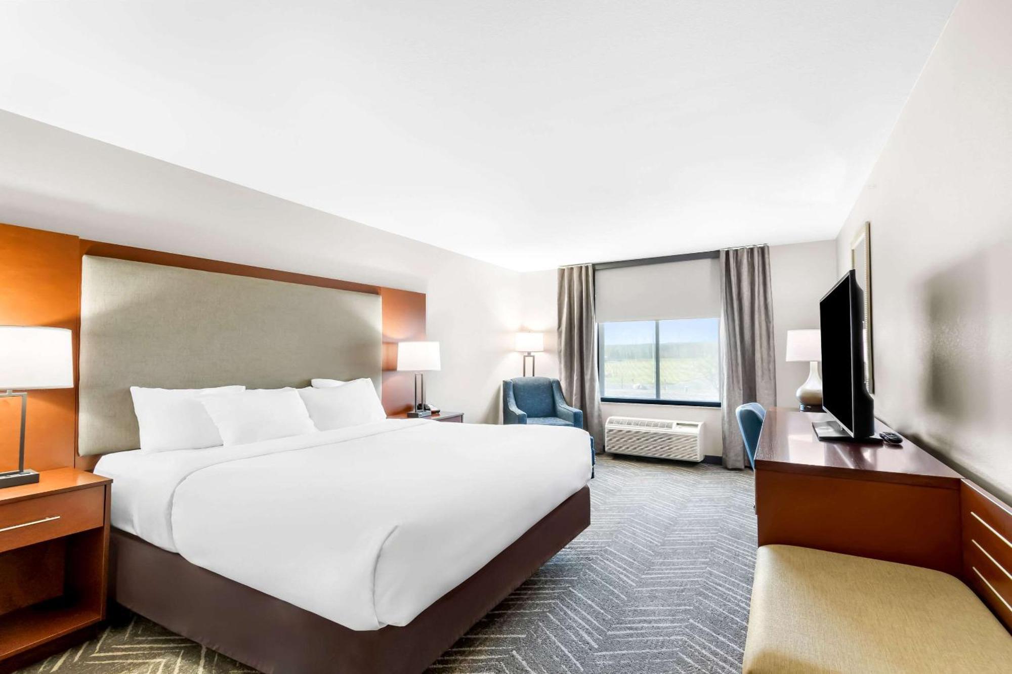 Comfort Inn & Suites Mountain Iron And Virginia מראה חיצוני תמונה